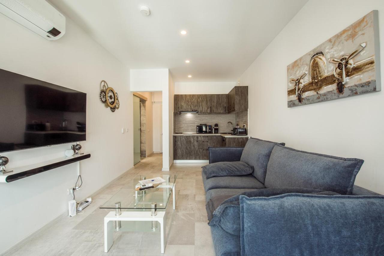 Fancy Penthouse Studio With Lakeview W10 Bucureşti Exterior foto