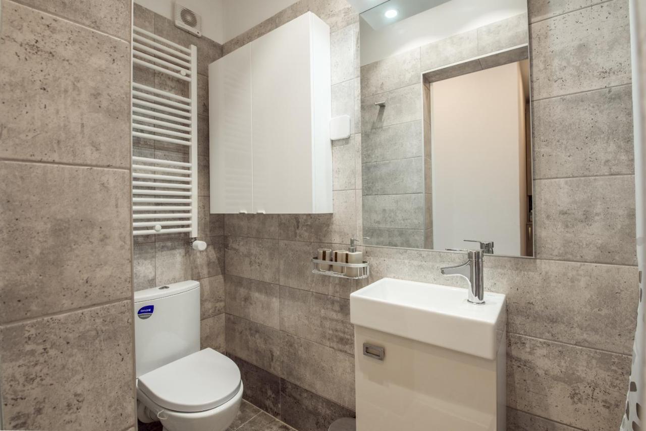 Fancy Penthouse Studio With Lakeview W10 Bucureşti Exterior foto