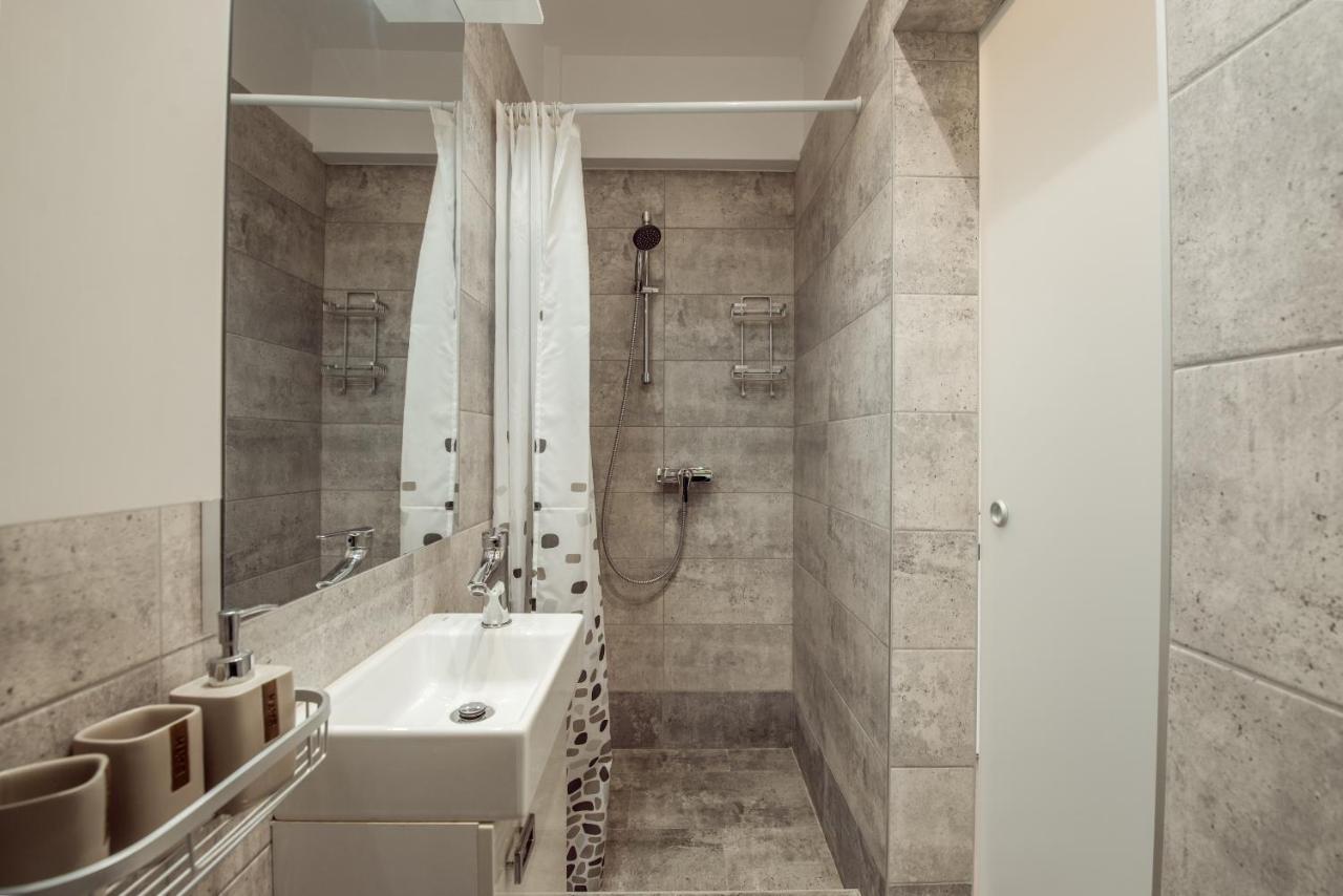 Fancy Penthouse Studio With Lakeview W10 Bucureşti Exterior foto